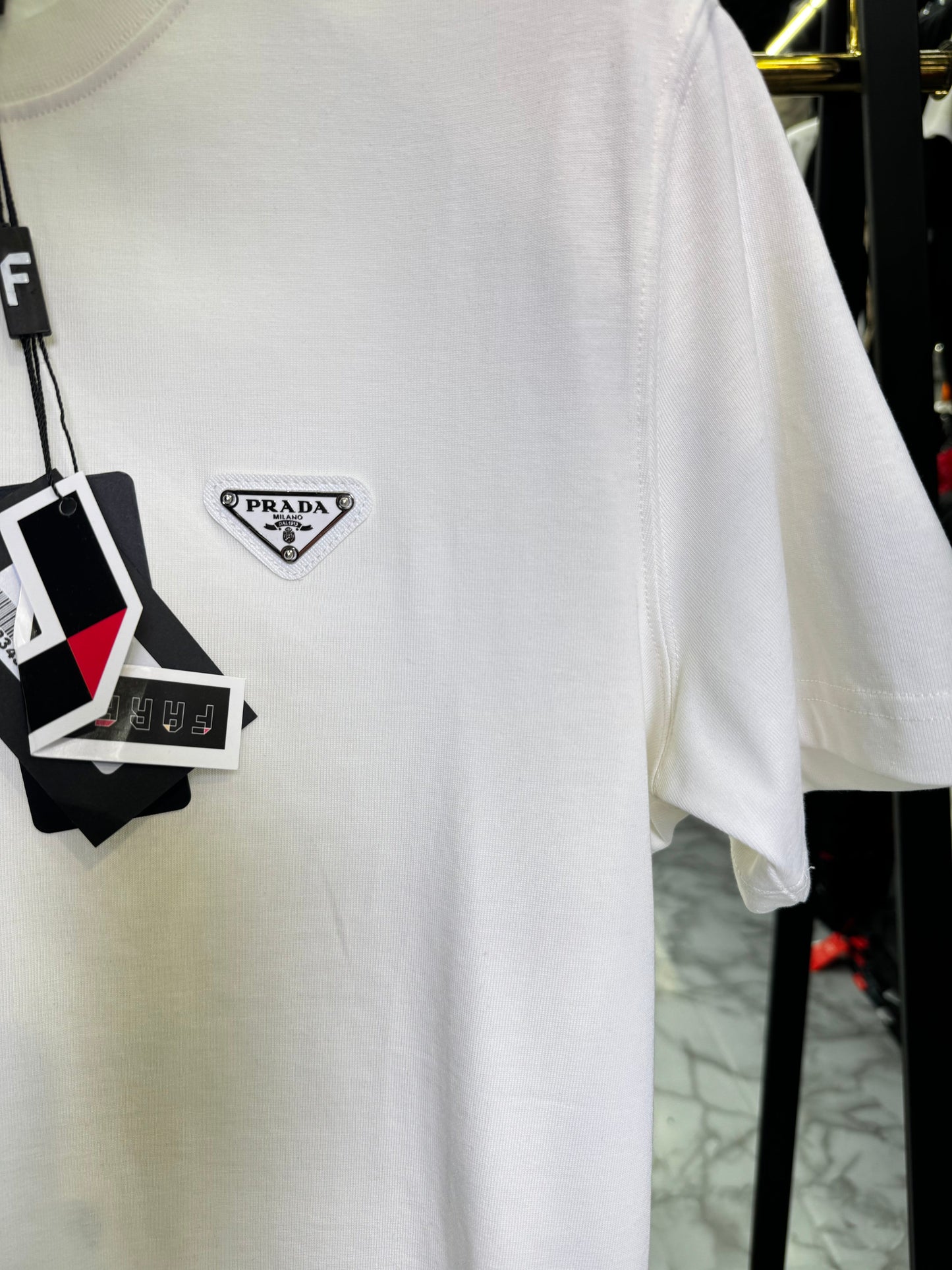 PRADA - T-SHIRT