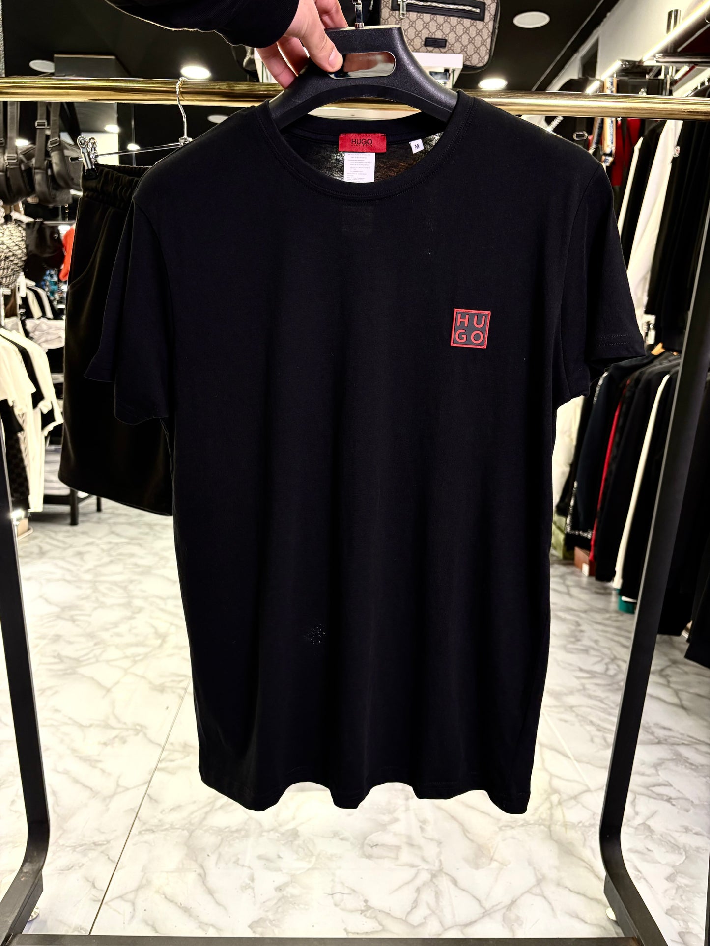 HUGO BOSS - T-SHIRT SALE