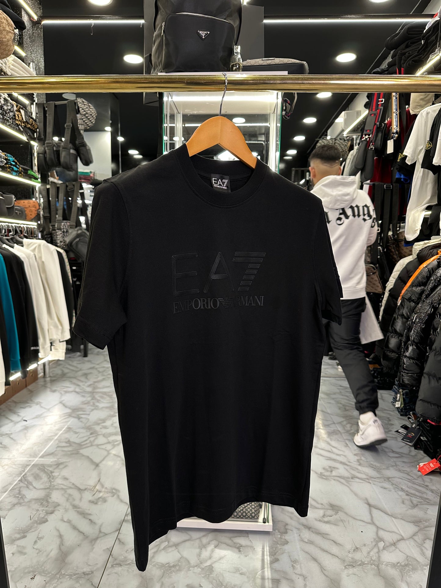 EA7 EMPORIO ARMANI - T-SHIRT Offers