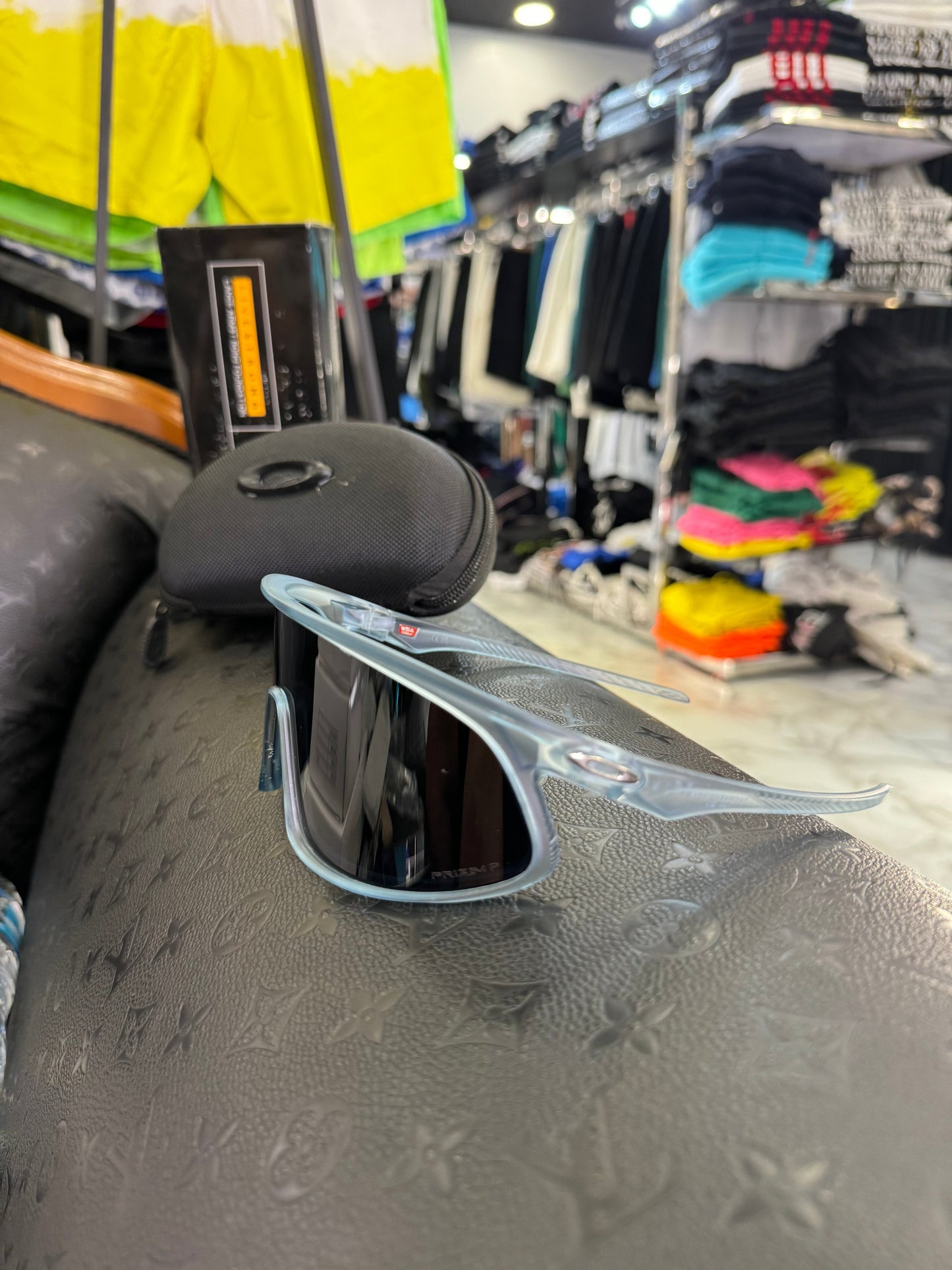 ΓΥΑΛΙΑ ΗΛΙΟΥ - OAKLEY 1+1