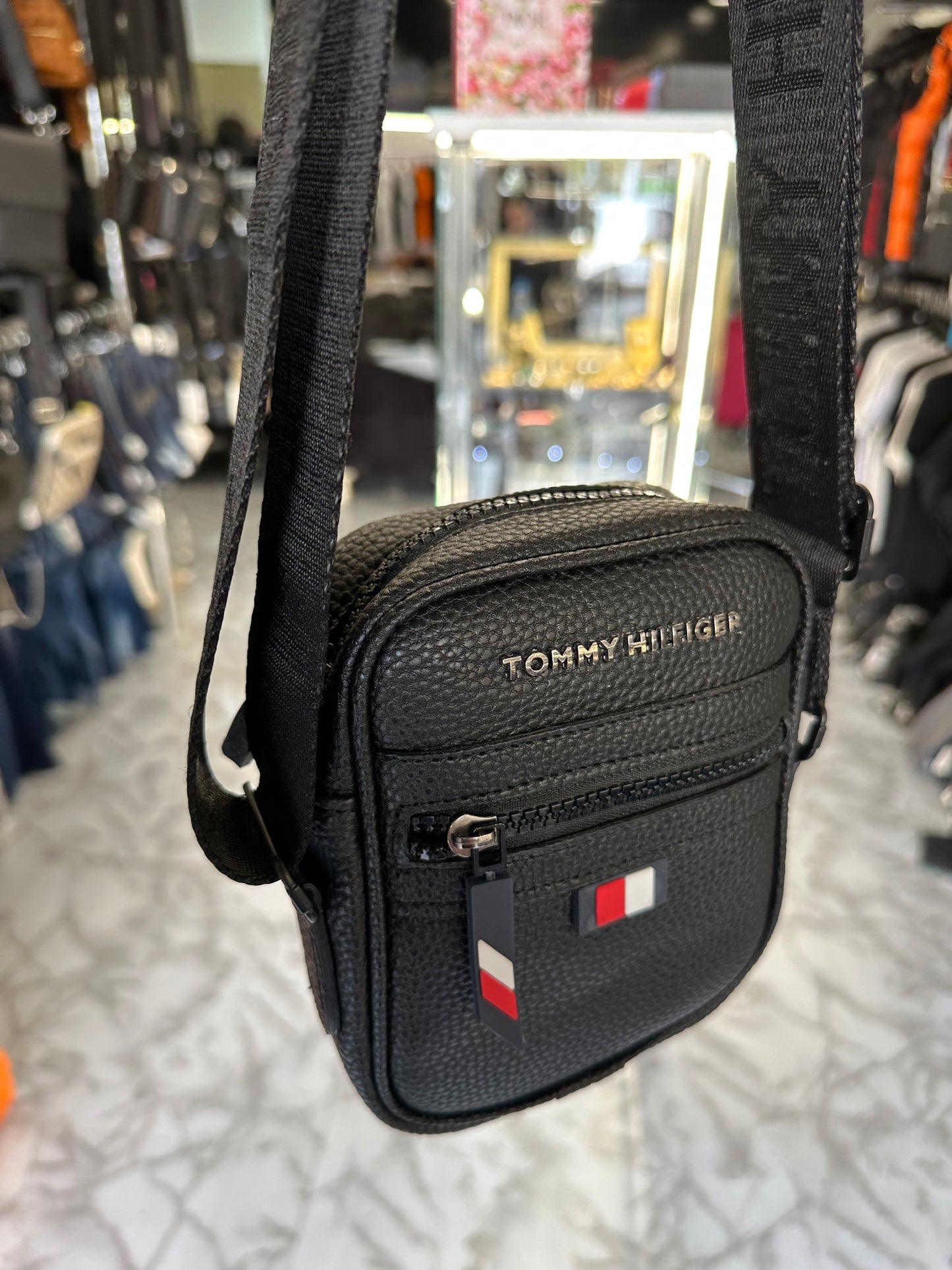 ΤΣΑΝΤΑΚΙ - TOMMY HILFIGER