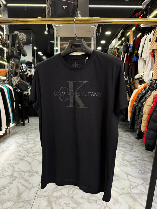 T-SHIRT - 1070