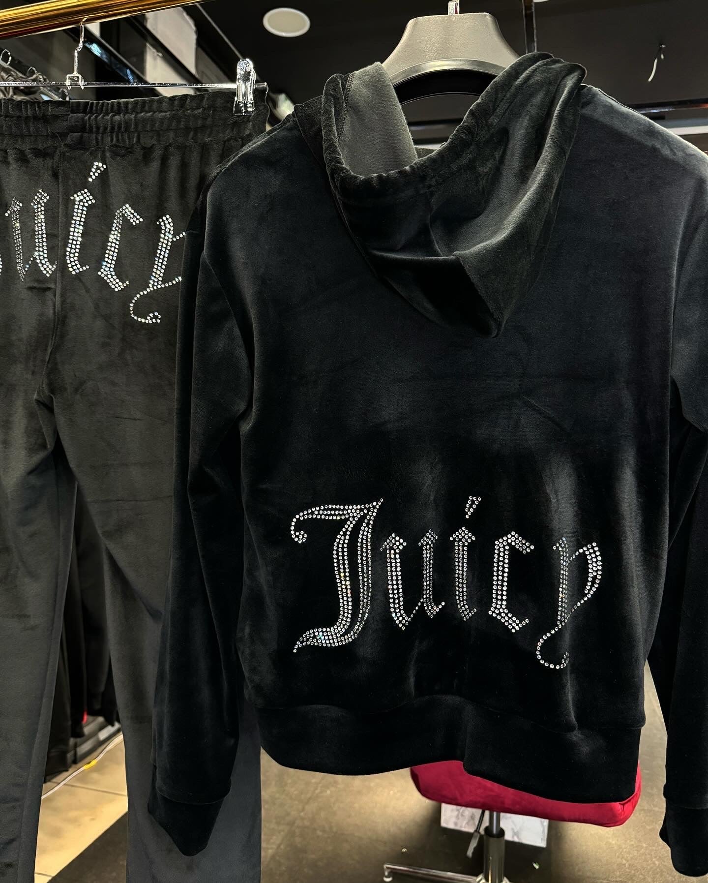 JUICY ΦΟΡΜΑ ΣΕΤ ΓΥΝΑΙΚΕΙΑ