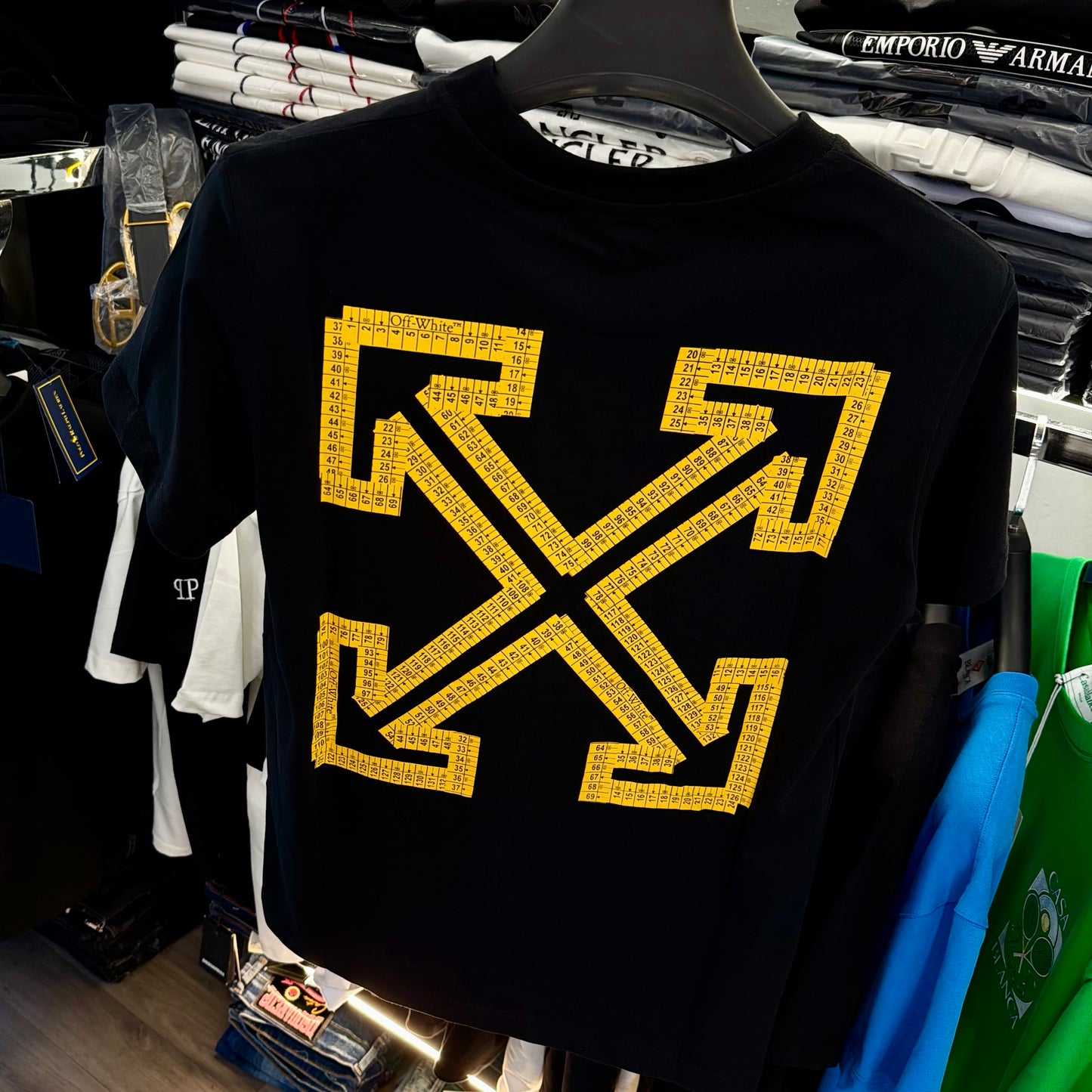 T-SHIRT - OFF WHITE