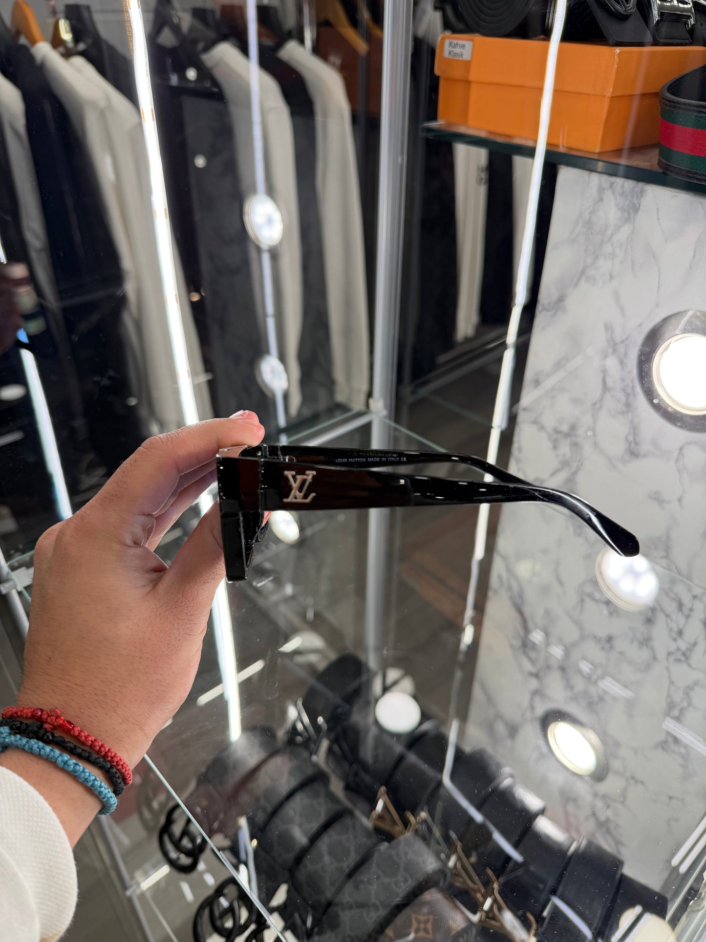 SUNGLASSES - LOUIS VUITTON