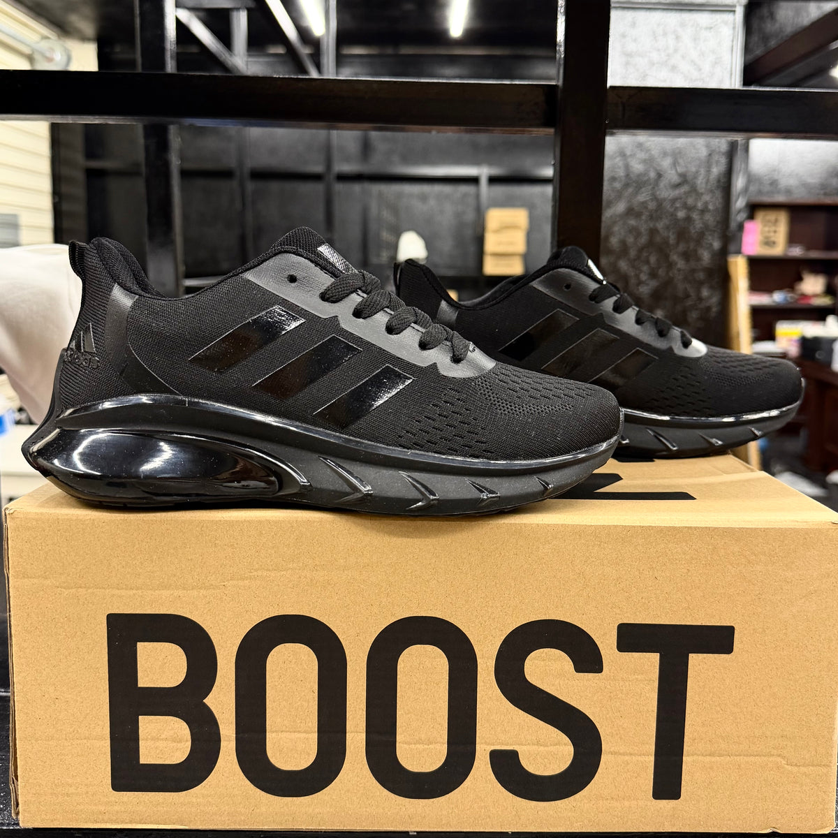 ADIDAS ULTRA BOOST