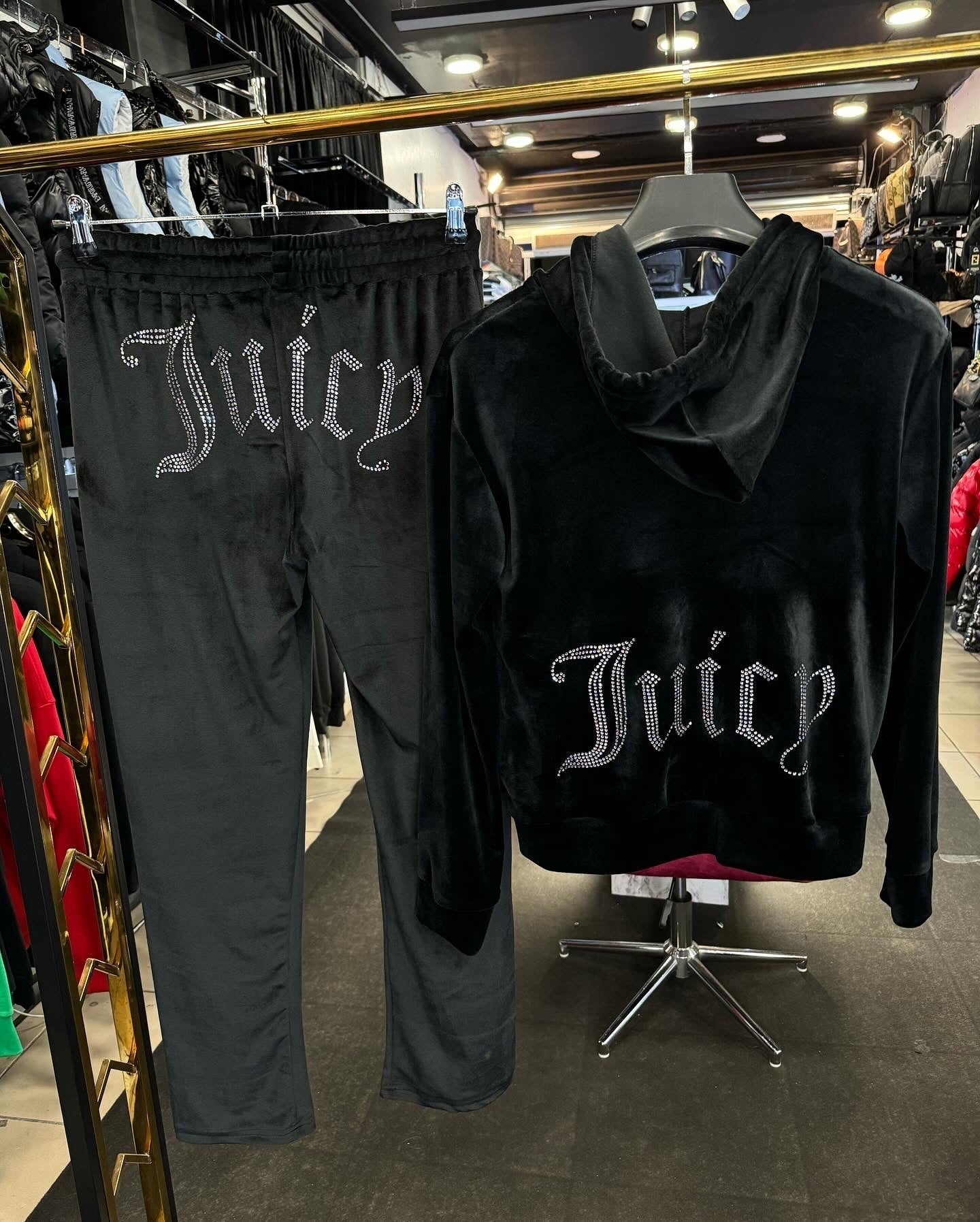 JUICY ΦΟΡΜΑ ΣΕΤ ΓΥΝΑΙΚΕΙΑ