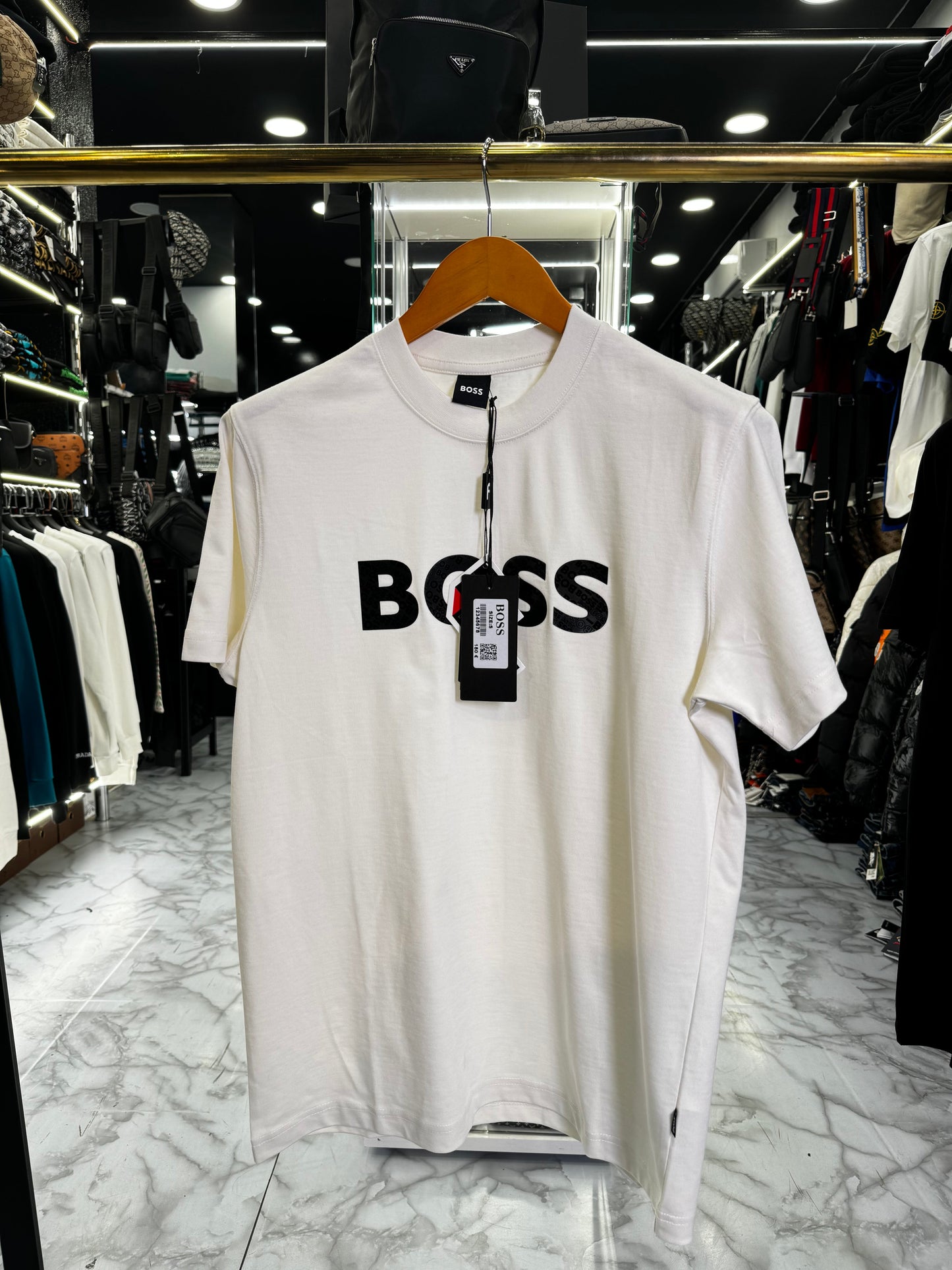 BOSS  - T-SHIRT