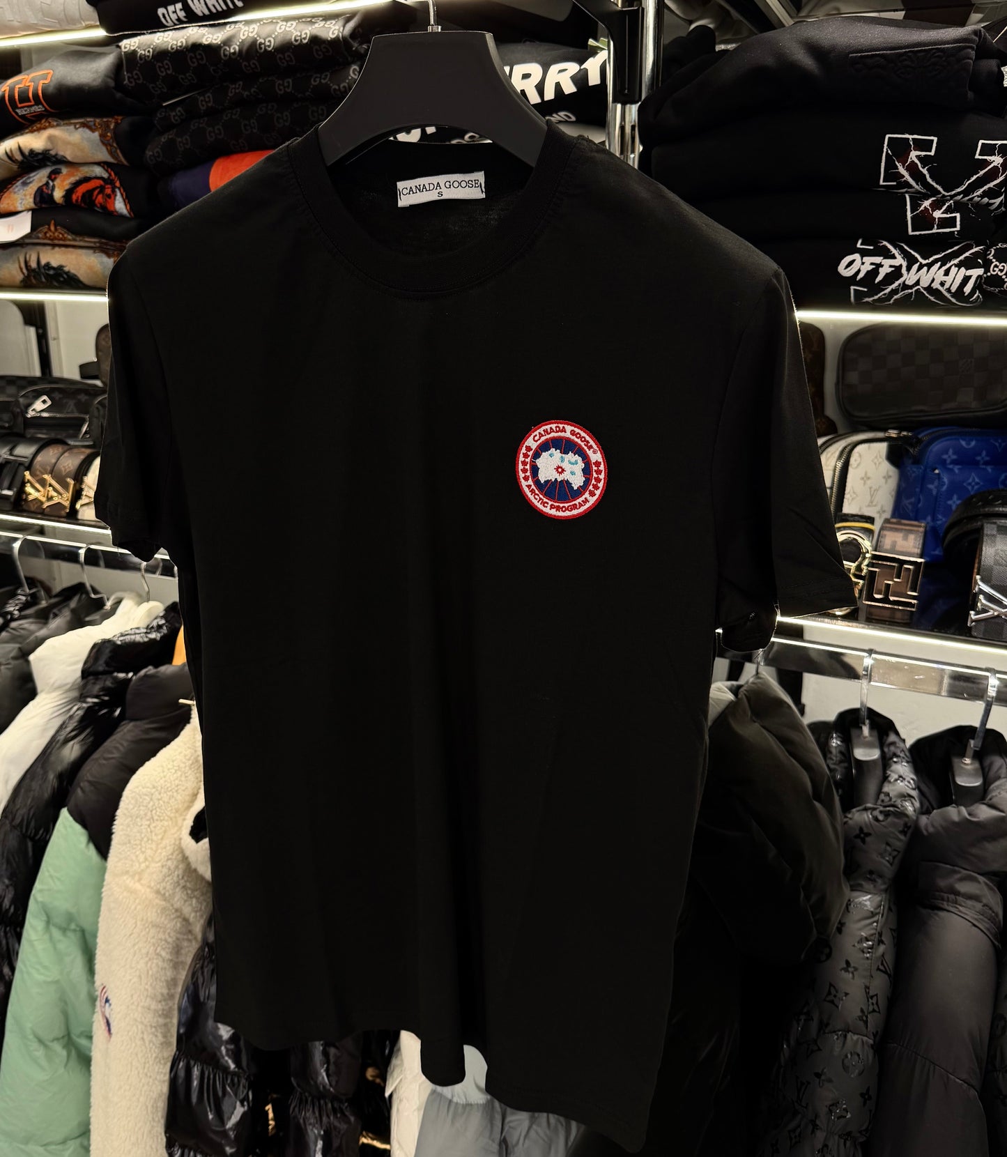 T-SHIRT - CANADA GOOSE Offers
