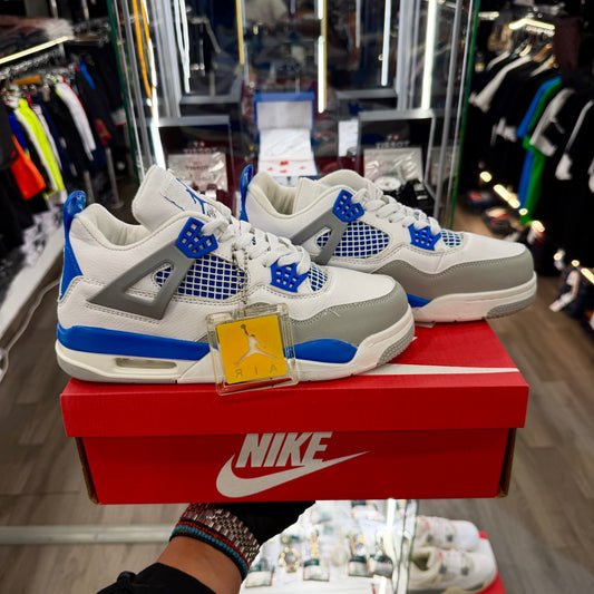 AIR JORDAN 4