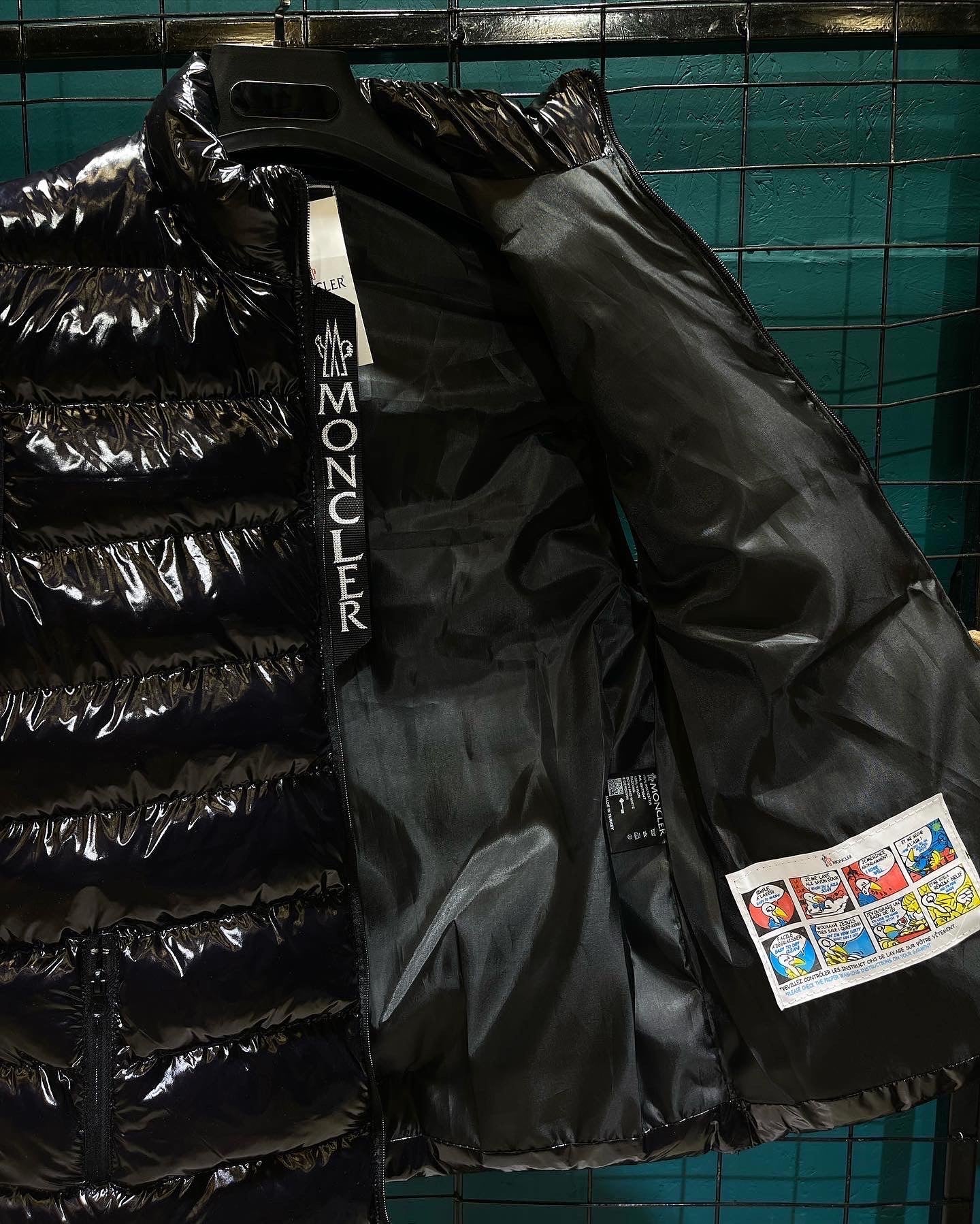 Moncler Αμάνικο Μπουφάν