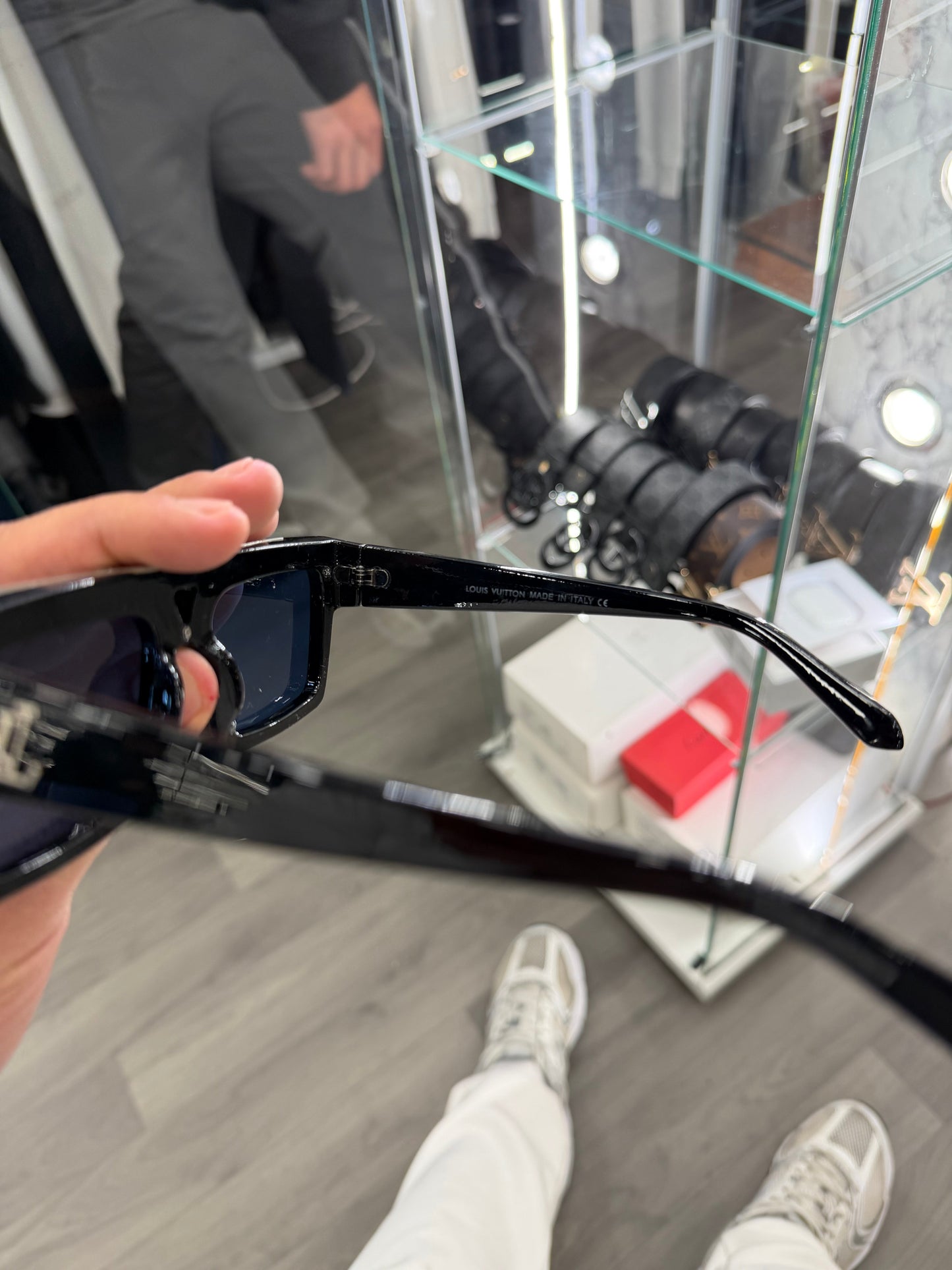 SUNGLASSES - LOUIS VUITTON