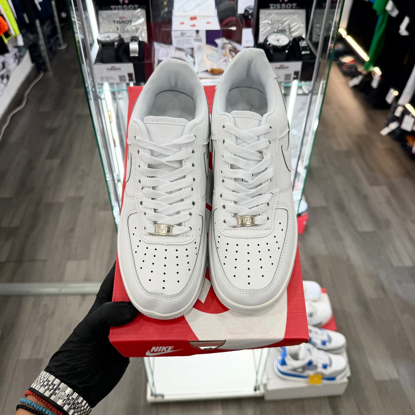 NIKE AIR FORCE 1 WHITE