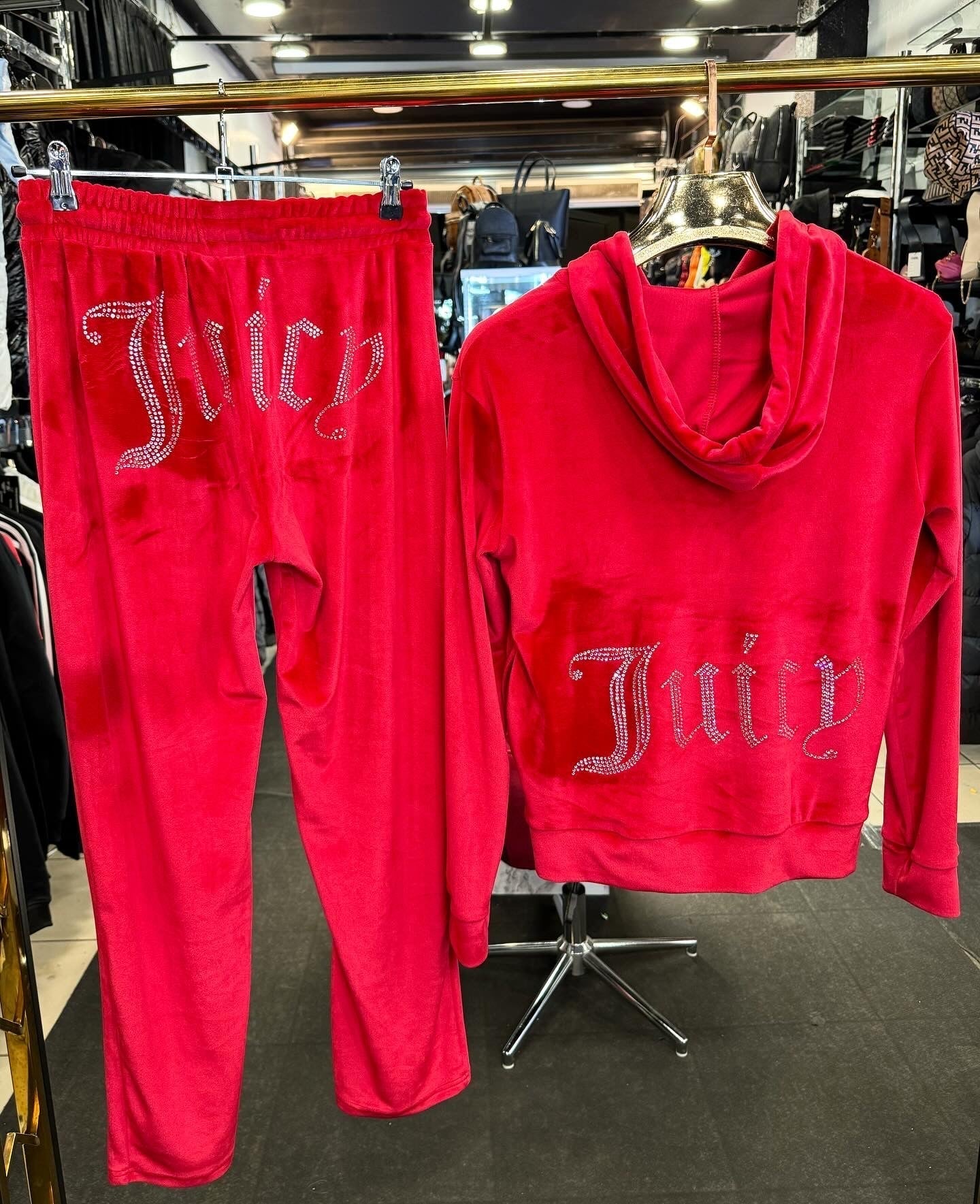 JUICY ΦΟΡΜΑ ΣΕΤ ΓΥΝΑΙΚΕΙΑ