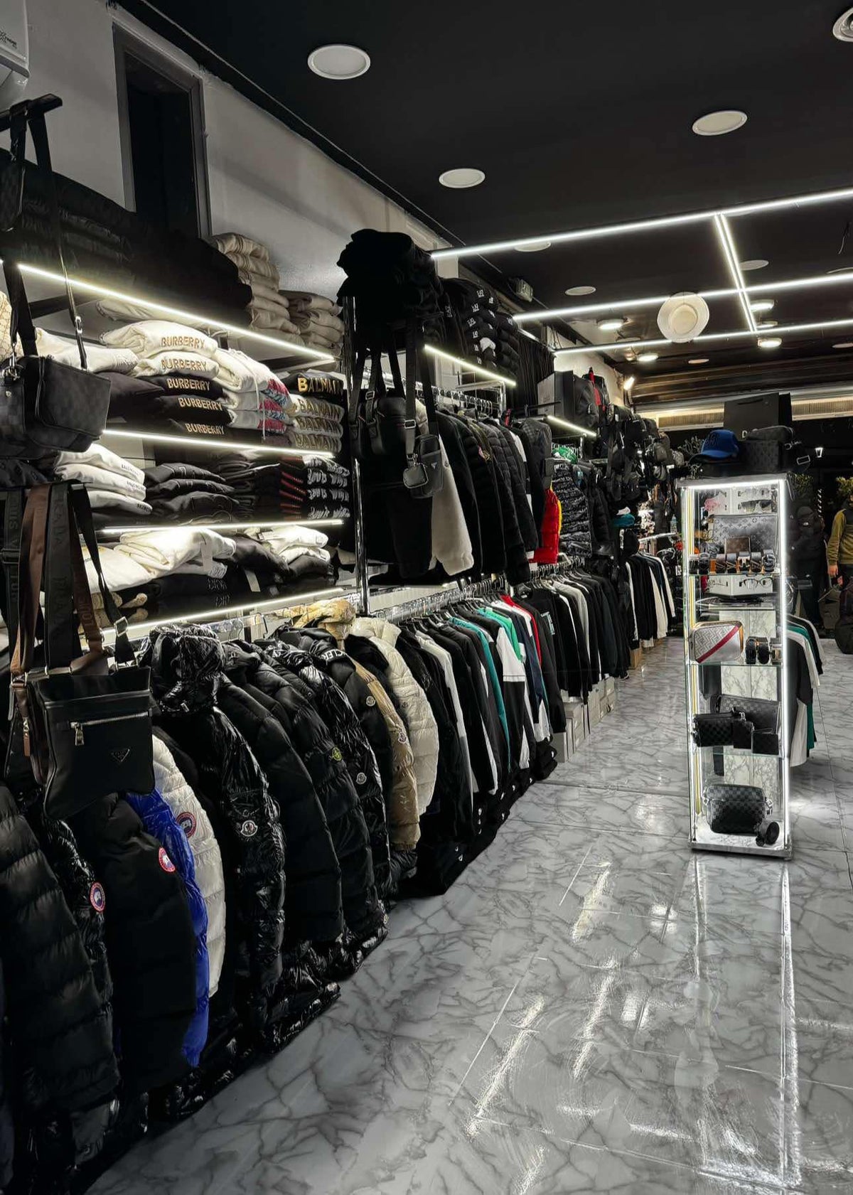 BEST SALES – STOCK STORE